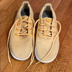 Mens yellow allbirds